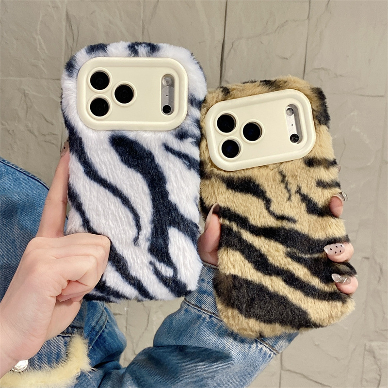 Apple Iphone 16 - Custodia Protettiva Antiurto in Peluche Morbido
